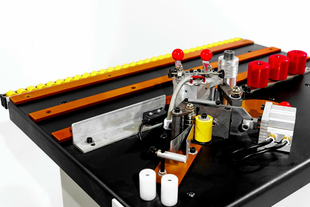 Кромкооблицовочный станок Krom PROFI 2.0