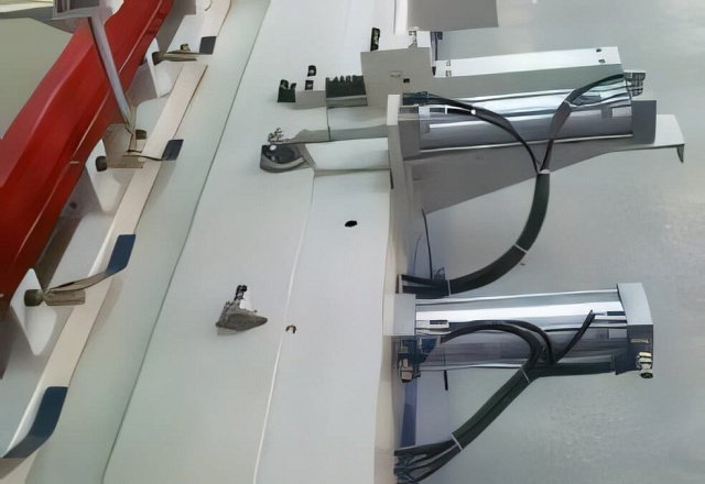 Автоматические прессы для сращивания по длине Beaver. Серия PSK 3100А (6000A) PSK 6000А