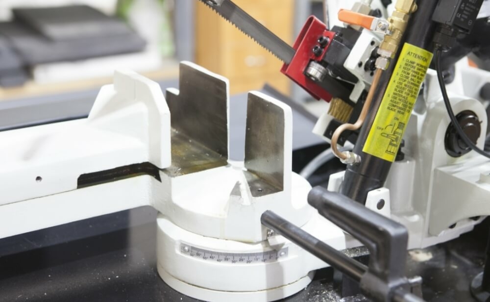 Ленточнопильный станок с гидроразгрузкой Stalex BSМ-170G