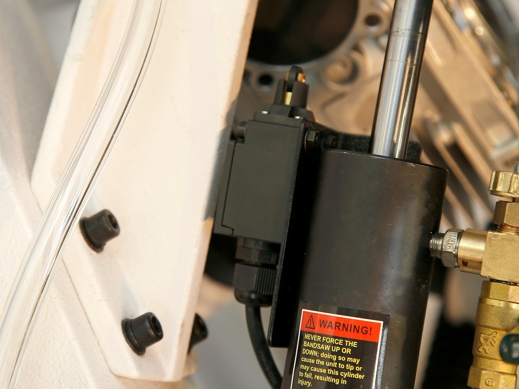 Ленточнопильный станок MetalMaster BSM-270