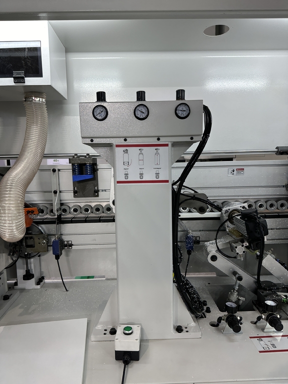 Кромкооблицовочный автоматический станок HOLD HD621JPKQSC