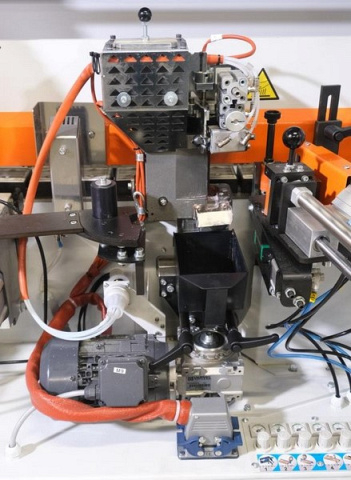 Автоматический кромкооблицовочный станок OSTERMANN 6TF PUR