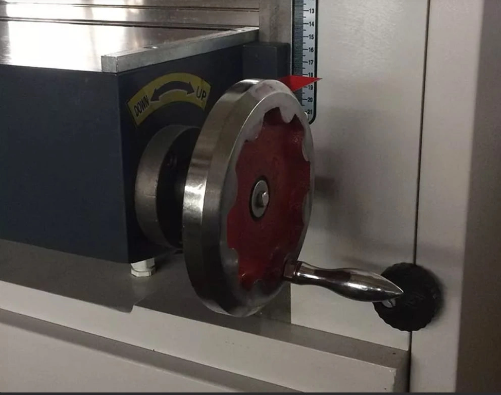 Рейсмусовые станки с электроподъемом стола МВ 104М, МВ 106М, МВ 108М, МВ 1010M