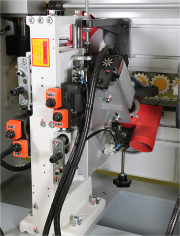 Автоматический кромкооблицовочный станок Nanxing NB4J / NB4JQ