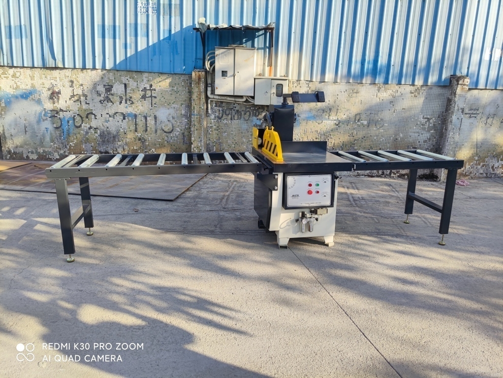 Торцовочный станок НСМ TK 18T Super