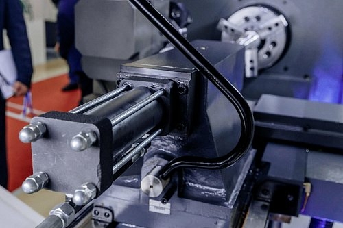 Токарный станок ЧПУ с горизонтальной станиной MetalTec NEXT 50х2000 (KND)