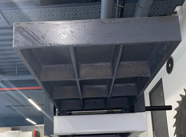 Фуговальный станок с диагональным валом EcoWood SF 400D Nova