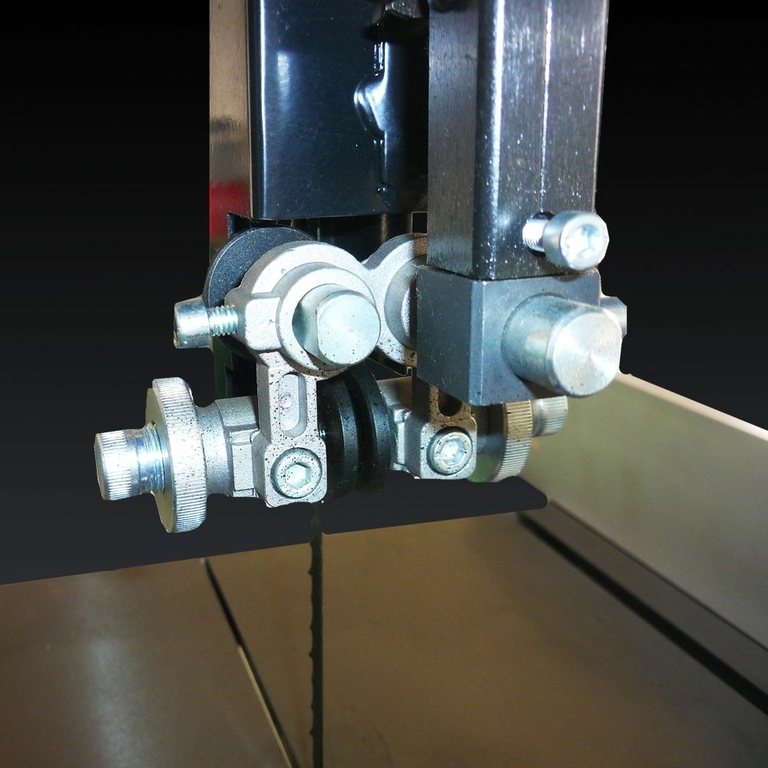 Ленточнопильный станок jib mbs 300  высота распиловки  190 мм мощность двигателя 0,75 квт