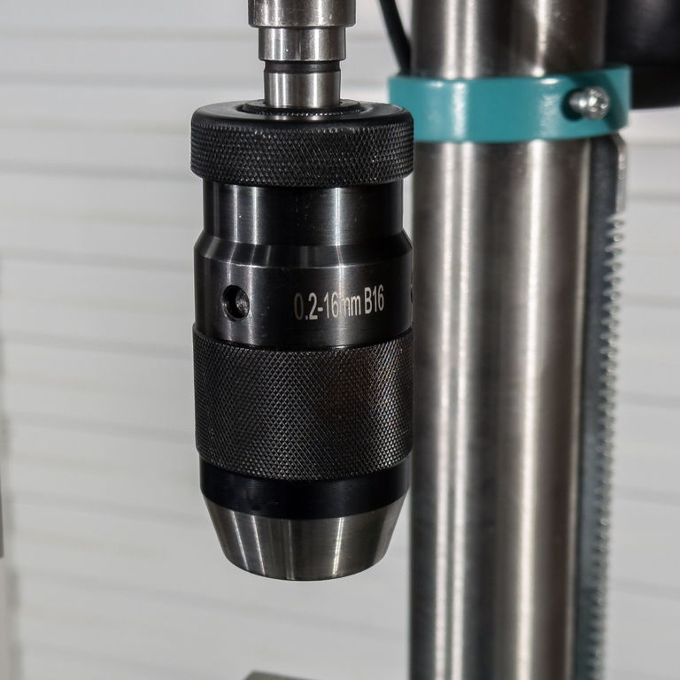 Сверлильный станок AURA CM-0116V/220 (10011610)