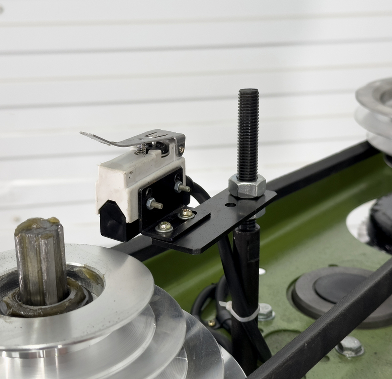 Сверлильно-резьбонарезной станок AURA CM-25Z/380 (10052530)