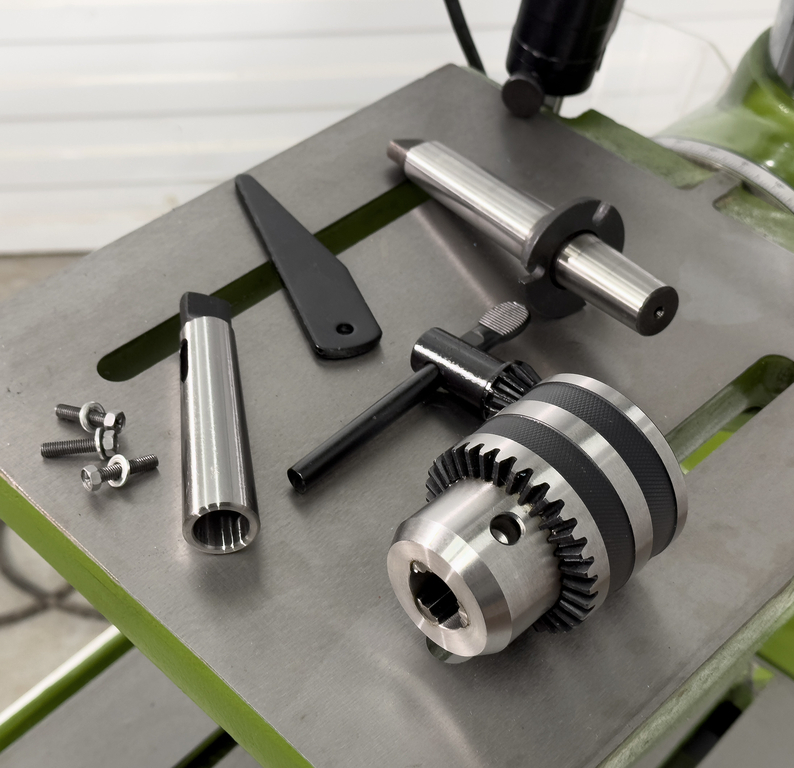 Сверлильно-резьбонарезной станок AURA CM-25Z/380 (10052530)