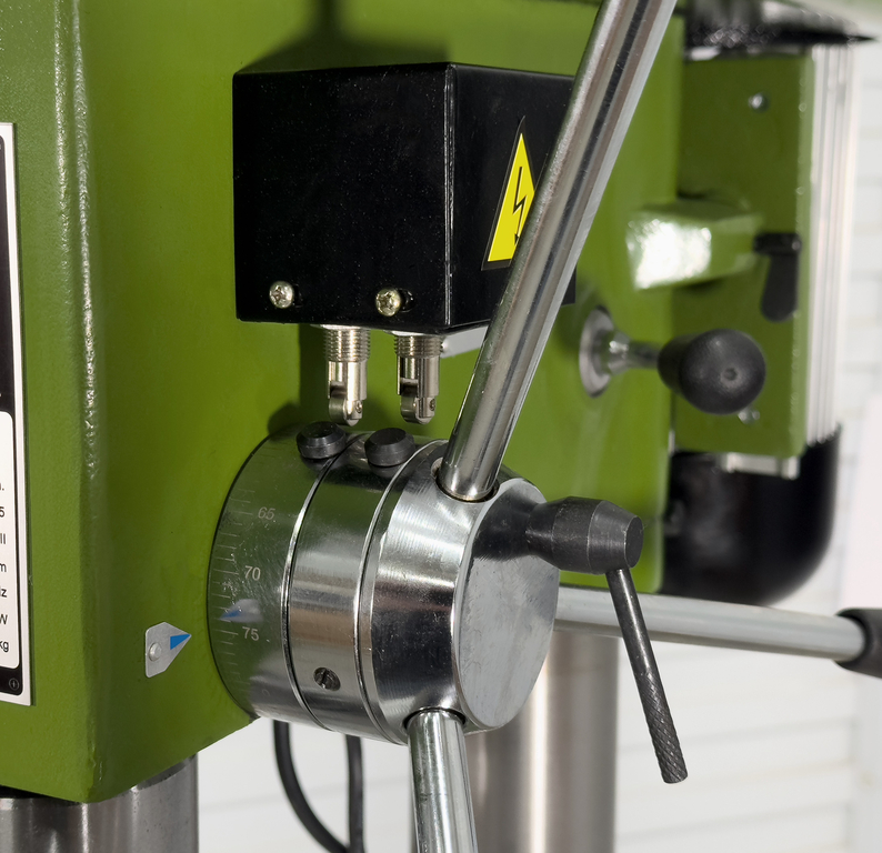 Сверлильно-резьбонарезной станок AURA CM-25Z/380 (10052530)