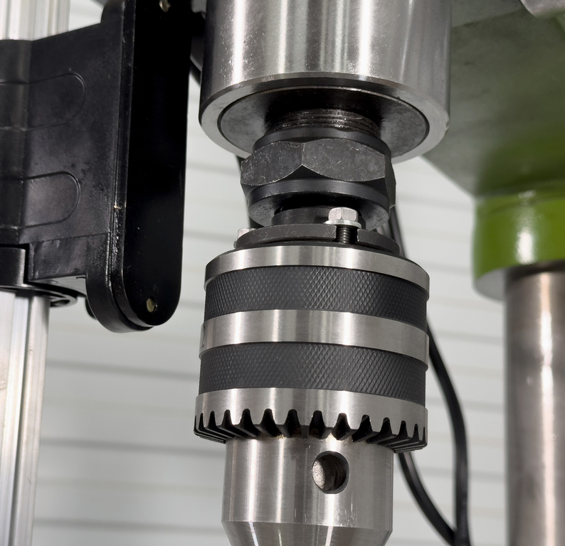 Сверлильно-резьбонарезной станок AURA CM-25Z/380 (10052530)