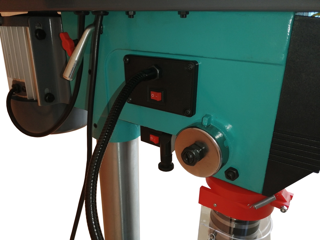 Сверлильный станок AURA CM-1516/220 (10151610)