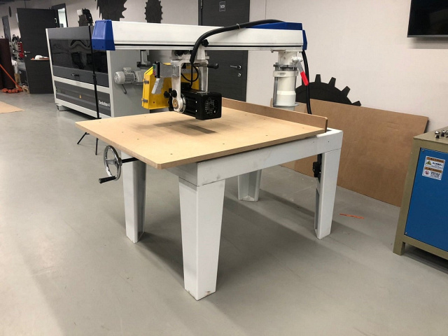 Станок торцовочный EcoWood М 900