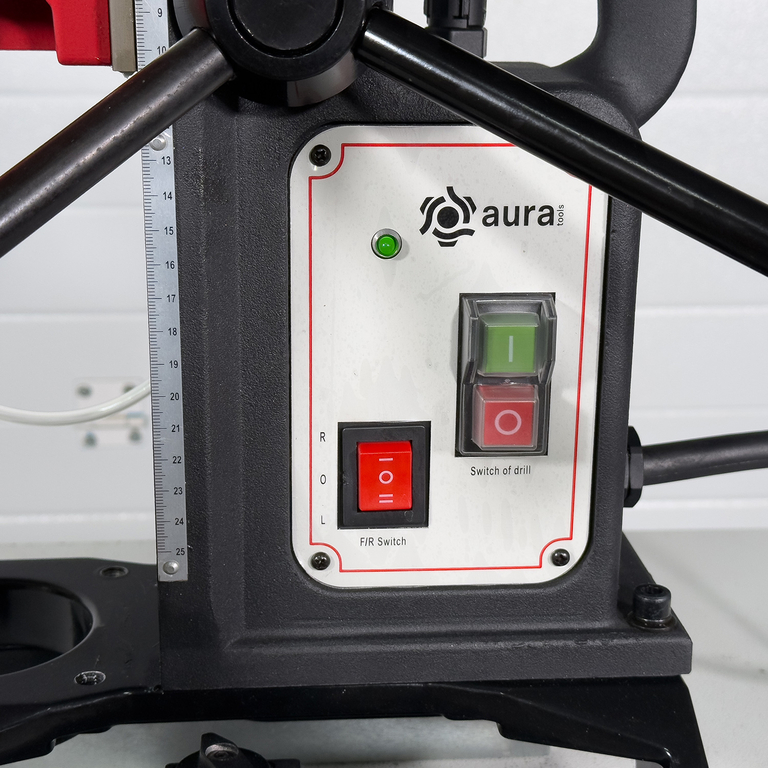 Магнитный сверлильный станок для труб AURA MCM-55T (10705511)