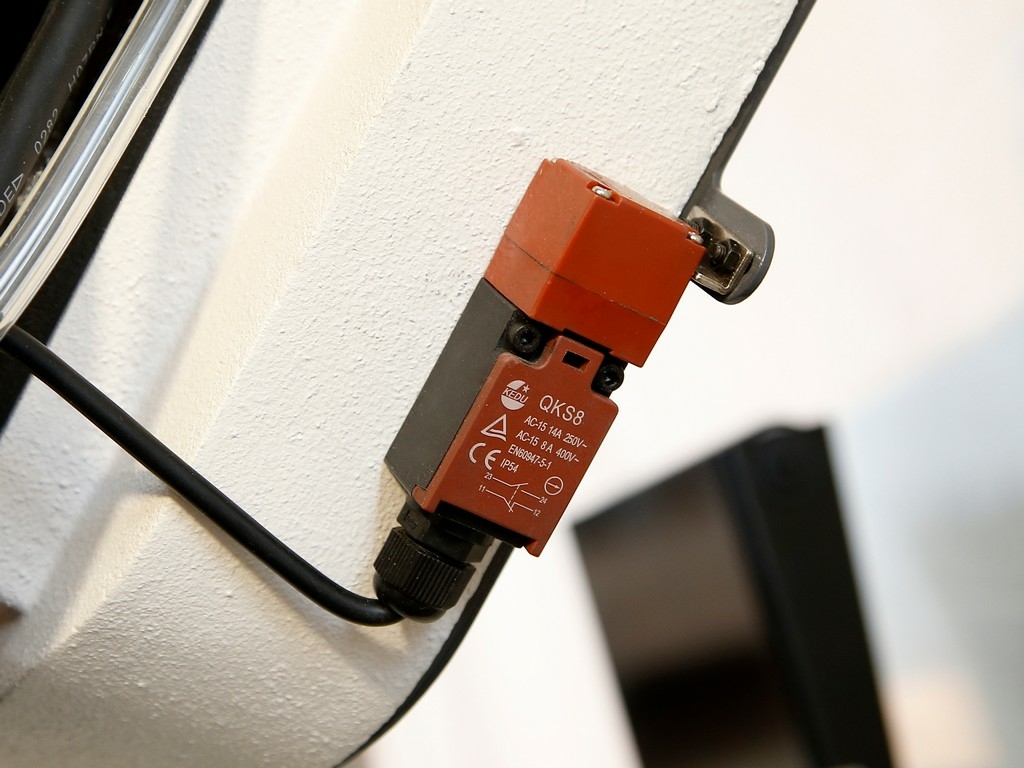 Ленточнопильный станок MetalMaster BSM-270