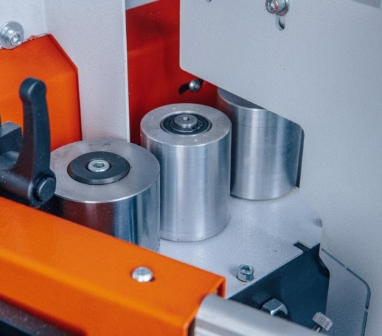 Автоматический кромкооблицовочный станок OSTERMANN 6TF PUR