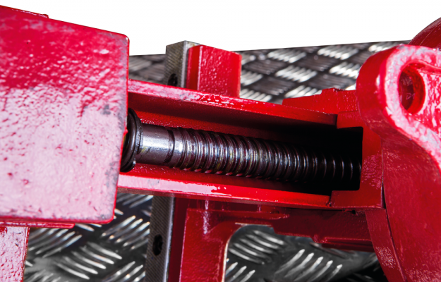 Тиски "Практик" 675