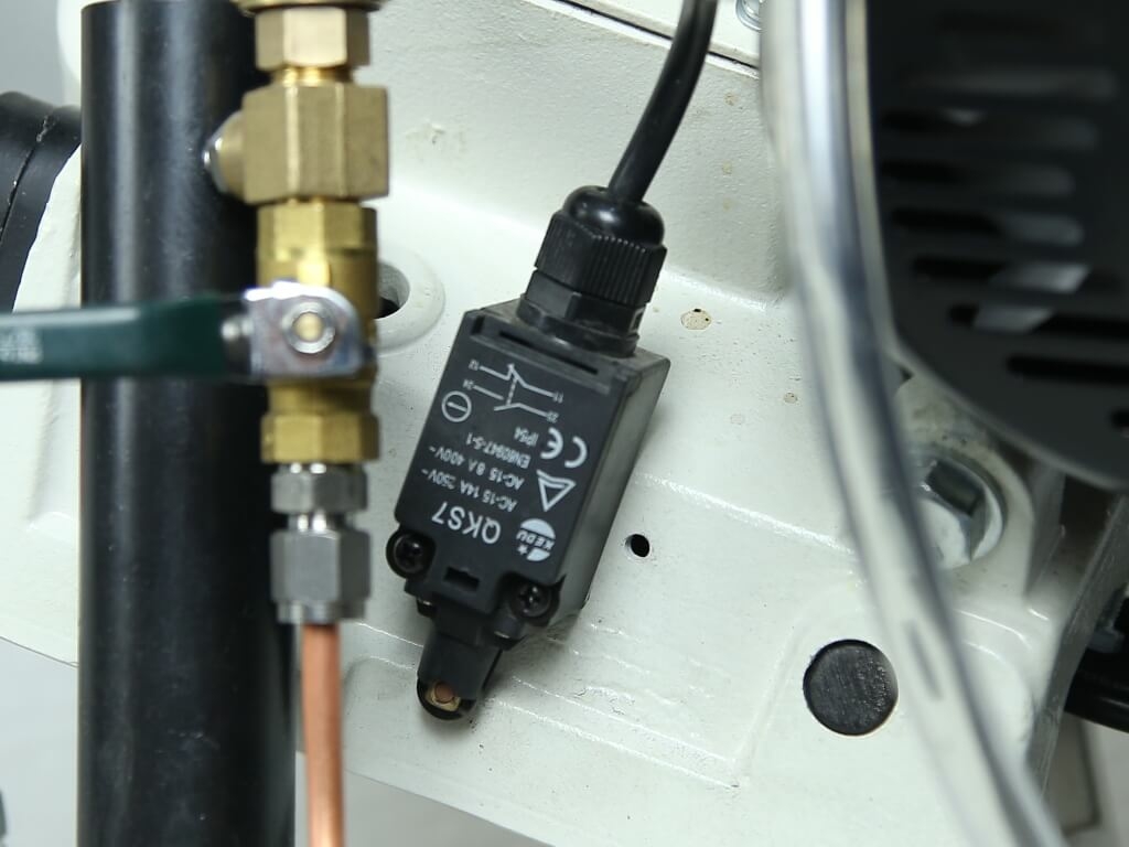 Ленточнопильный станок с гидроразгрузкой MetalMaster BSM-128HDRC 220V