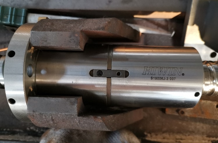 Вертикальный обрабатывающий центр с ЧПУ MetalTec TOPMILL 1360F