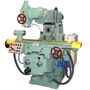 Широкоуниверсальный фрезерный станок 6Т82Ш