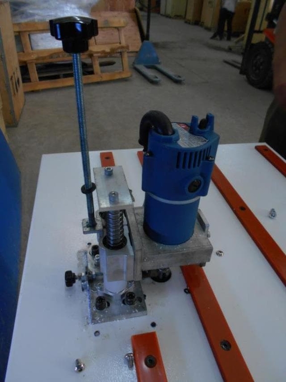 Станок для снятия свесов кромочного материала LTT-7