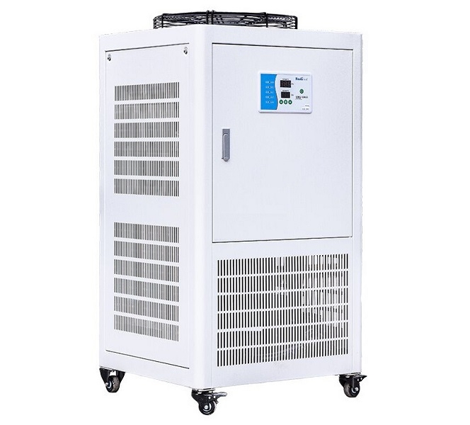 Лазерный станок для резки металла MetalTec 1530C (3000W, ручная смена столов)