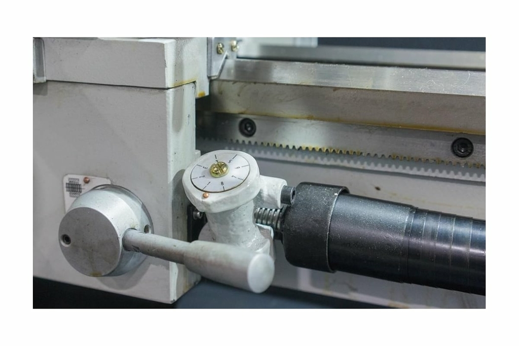 Станок токарный Stalex D280x700С