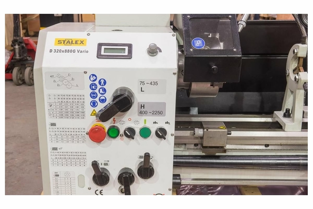 Станок токарный STALEX D320x880G Vario