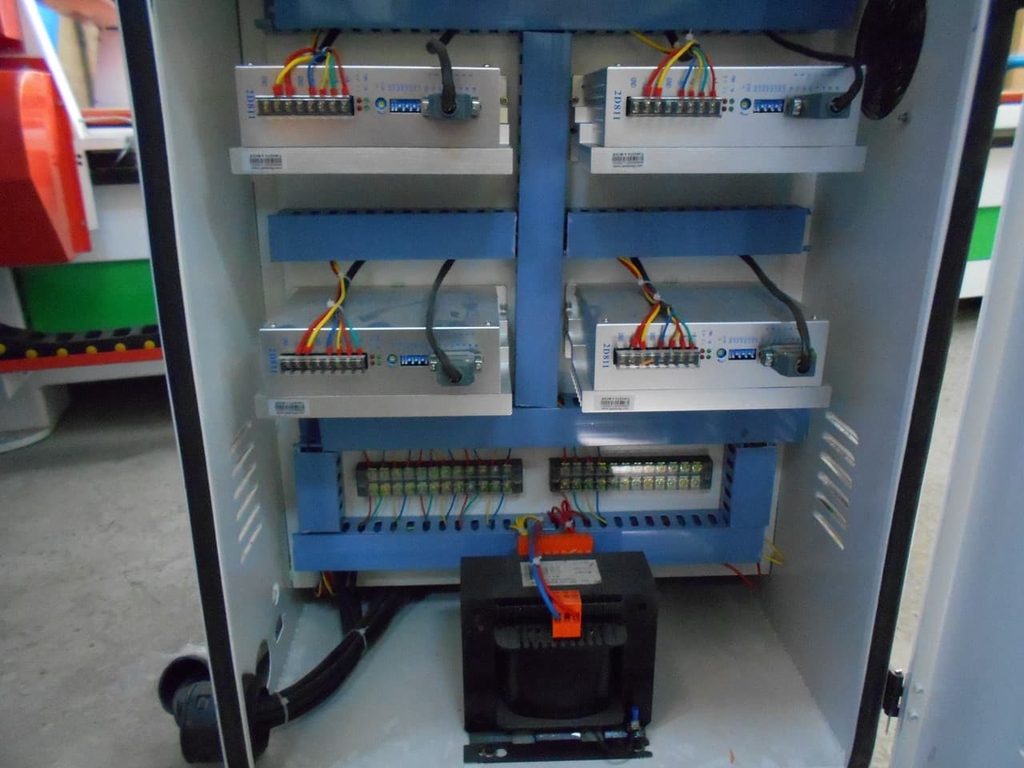 Фрезерный станок с чпу LTT-1325