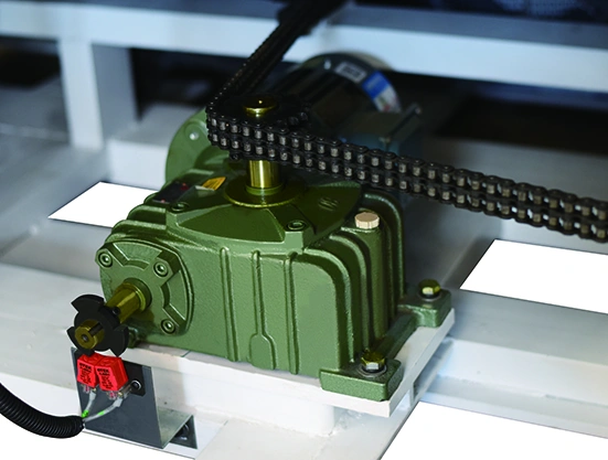 Калибровально-шлифовальный станок с шейперным валом Finetech SPR-RP 1000