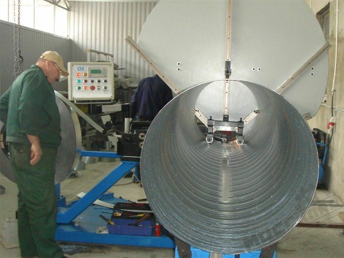 Спирально навивной станок SBTF-1500 со слиторным ножом