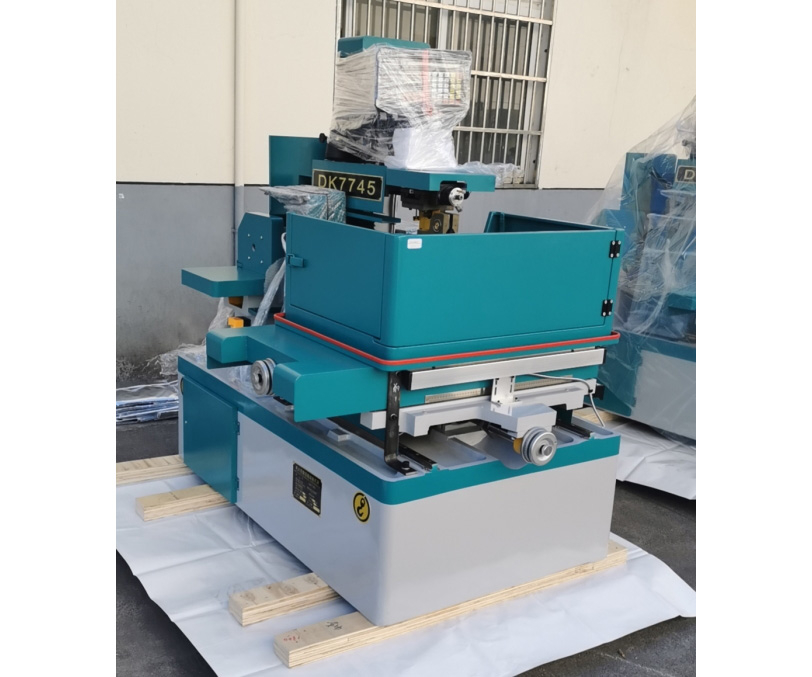 Электроэрозионный проволочно-вырезной станок MetalCraft DK7745-LK