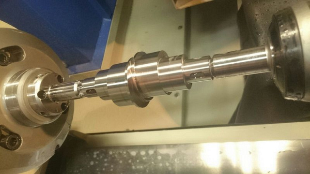 Бесцентрово-шлифовальные станки Spitzen SCG