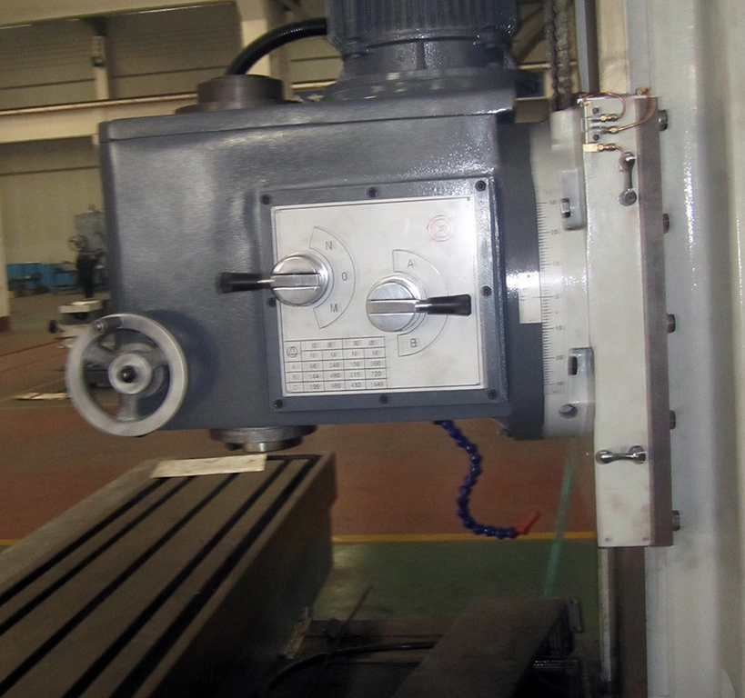 Станок бесконсольный вертикально-фрезерный XA7150 с УЦИ