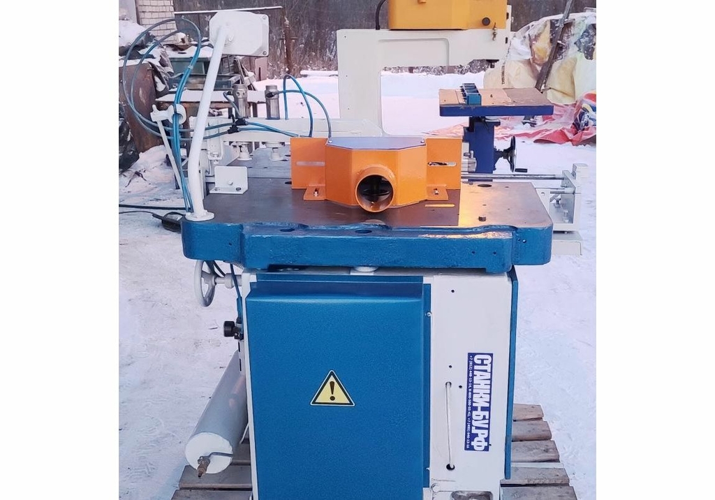 Фрезерный станок ФСШ-1А (Д) б/у пневматика на каретку