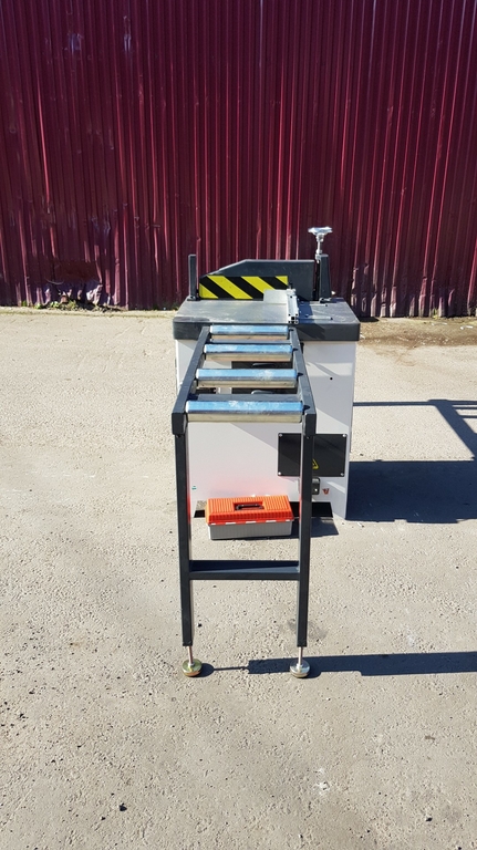 Торцовочный станок Ltt MJ274F с нижним расположением пилы