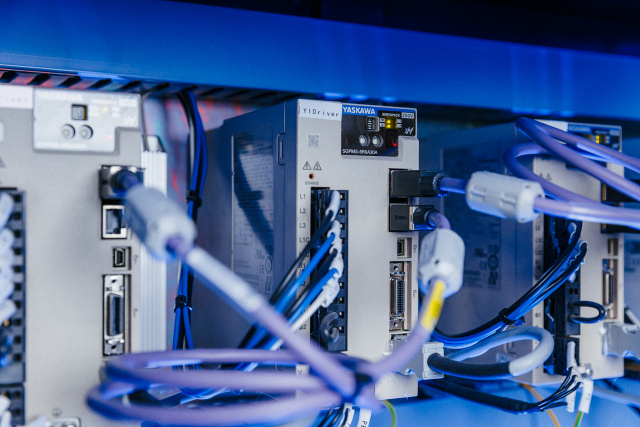 Фрезерный станок с ЧПУ Beaver 25AVLT8-Z600-RD