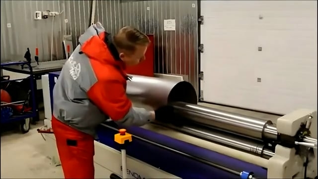 Промышленные вальцы с электроприводом Bendmak CYL 110-20/3.0