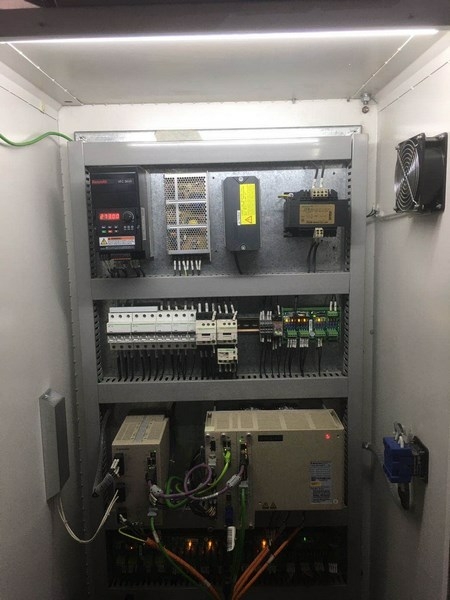 Автоматический сверлильно-присадочный станок с чпу WoodTec BHM 2412 R