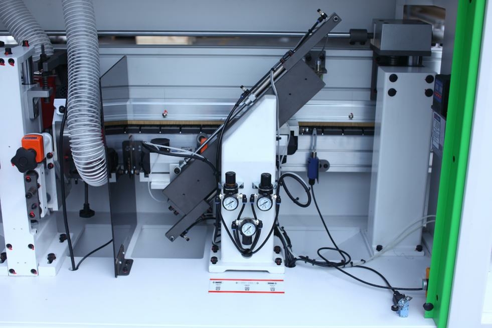 Кромкооблицовочный автоматический станок HOLD HY310