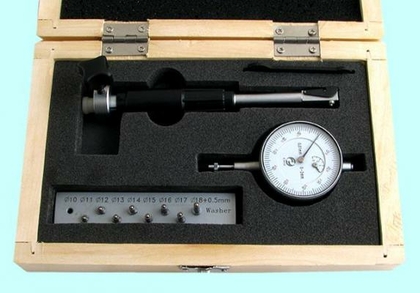 Нутромер Индикаторный  10-18мм, глуб. изм. 45мм (0,01), 9 вставок "CNIC" (570-205)