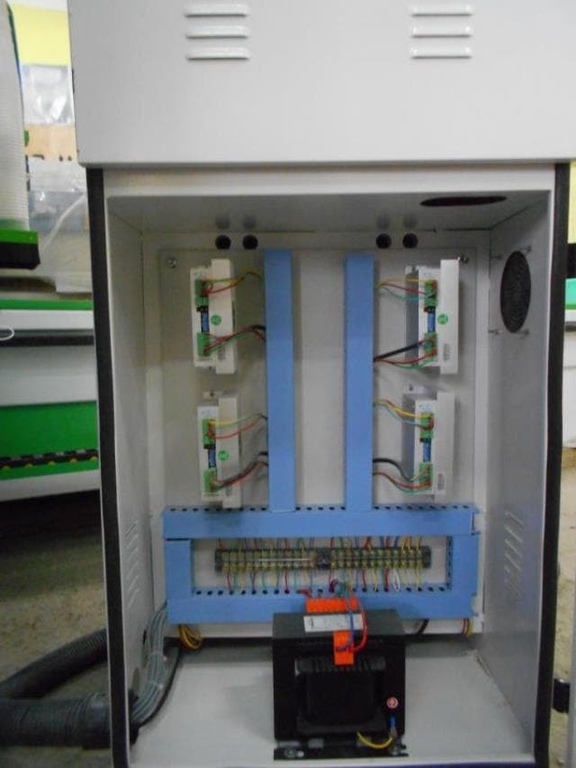 Фрезерно-гравировальный станок с чпу LTT-2130A