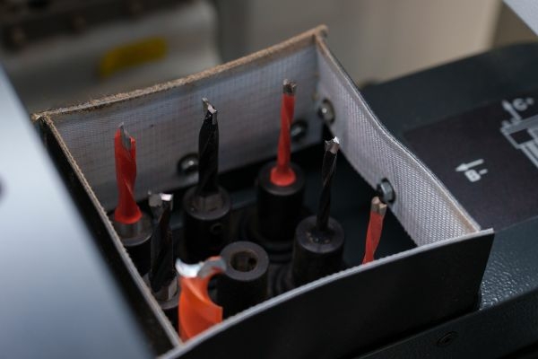 Сверлильно-присадочный центр с ЧПУ KDT KD-612KHS