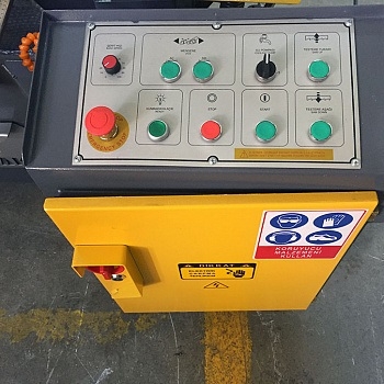 Полуавтоматический ленточнопильный станок Kesmak KMY 280