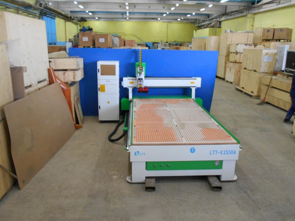 Фрезерно-гравировальный станок с чпу LTT-1530A