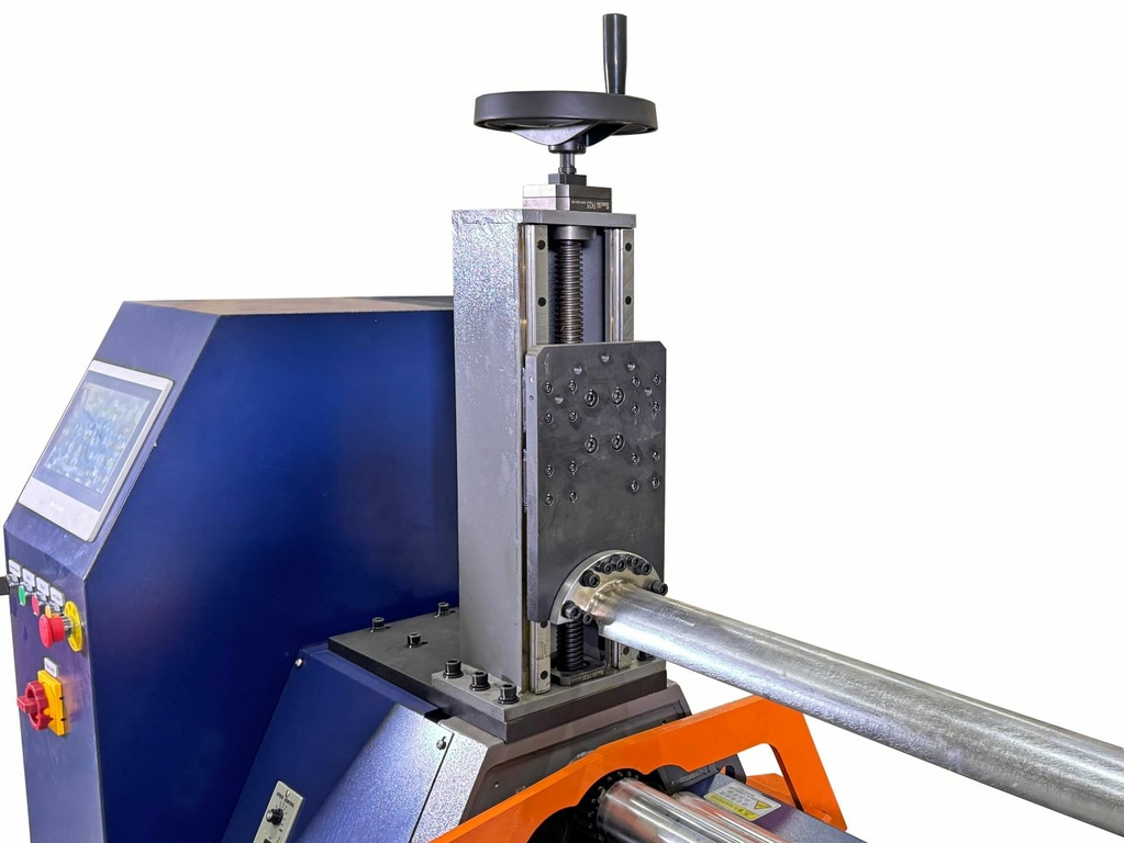 Автоматический вальцовочный станок FBM 1.5x1300