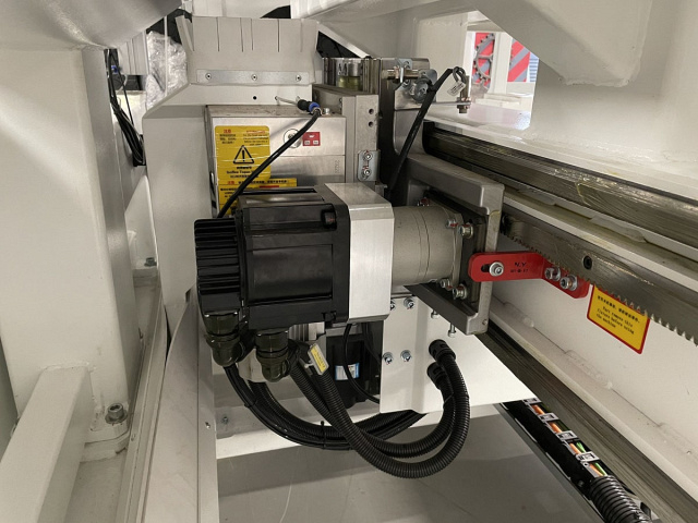 Сверлильно-присадочный центр с ЧПУ Nanxing NСB612DPL