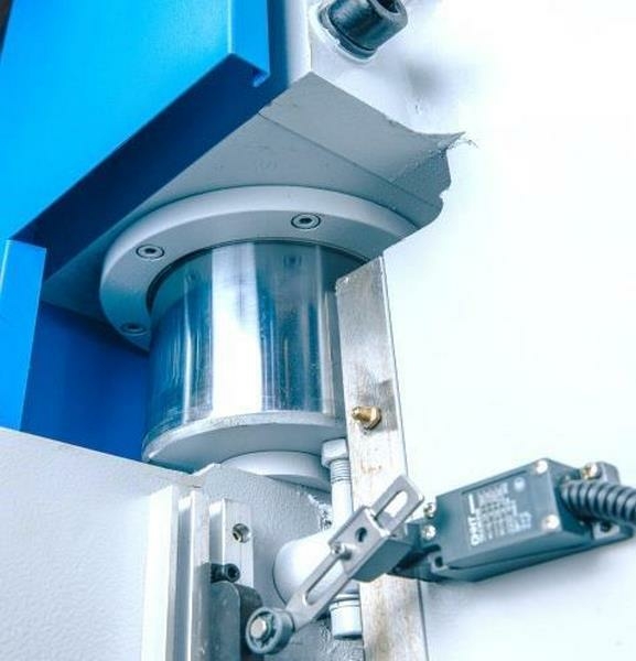 MetalTec HBM 30/1600 (E22) — листогибочный гидравлический пресс metМК 321163